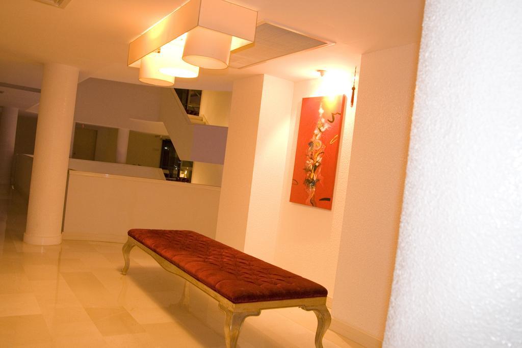 Sisus Hotel Cesme Bagian luar foto