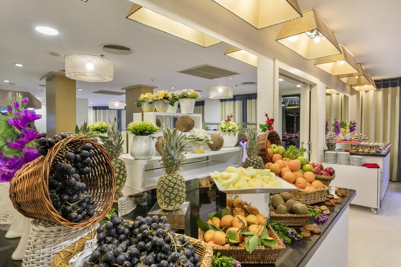 Sisus Hotel Cesme Bagian luar foto